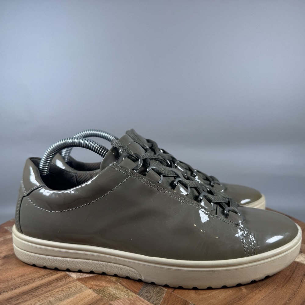 Ecco Fara Sneaker Green Patent Leather Lace Up Shoe Women's Size 36 US 5-5.5